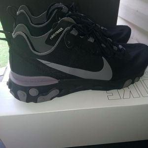 Women's Nike react shoes